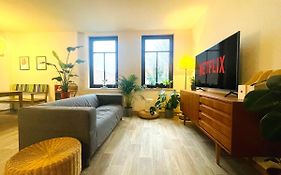 P6 - Familienwohnung am Park und Saale